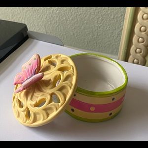 Home interiors Butterfly Jewerly box